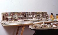 Titanic,_Stern_of_the_model_and_bridges_before_assembly