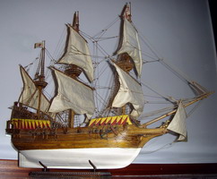 Il Golden Hind visto dal basso del
                  mascone di Dritta